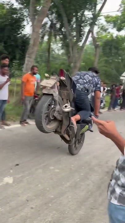 Rolling Stopy Bike Stunt In R15 V3 Youtube