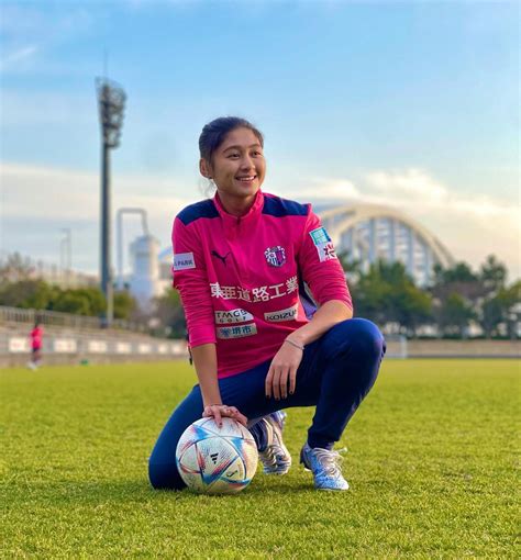 Zahra Muzdalifah Bermain Untuk Klub Sepakbola Wanita di Jepang - Halo Japin