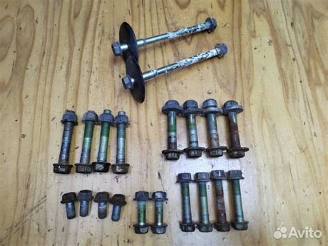 Болты развальные задние Nissan Serena CNC25 MR20DE купить в Красноярске ...