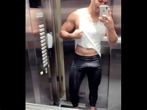 Gato Safado De Recife Pau Duro No Elevador XVIDEOS