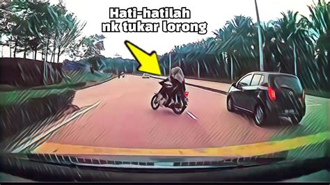 Penunggang Motor Wanita Menukar Lorong Malaysia Dashcam Compilation