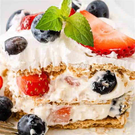 No Bake Berry Icebox Cake ⋆ Real Housemoms