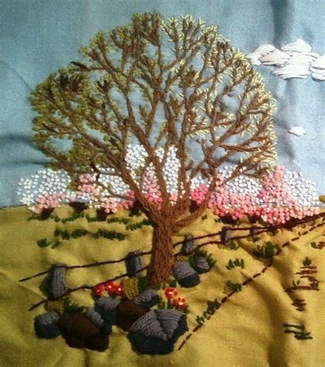 Pingl Par Donna Harris Sur Embroidery Trees Broderie Arbre