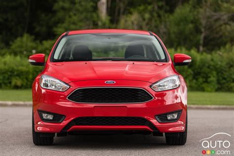 2015 Ford Focus Se Ecoboost Sedan Pictures Photo 16 Of 35 Auto123