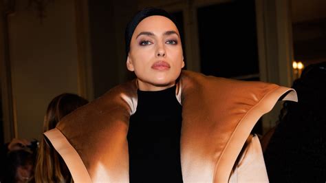 Schiaparelli Otoño Invierno 2023 24 Así Ha Sido El Primer Desfile De Prêt à Porter De La Marca