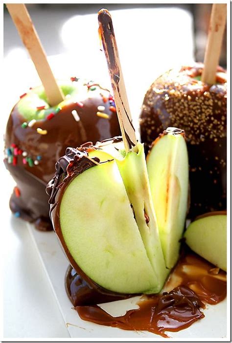 Delicious Chocolate Dipped Caramel Apples Recipe