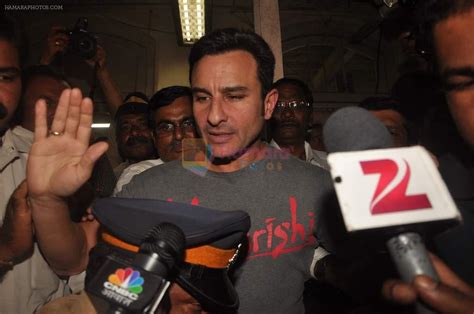 Saif Ali Khan Meets The Media To Clarify Controversy On 22nd Feb 2012