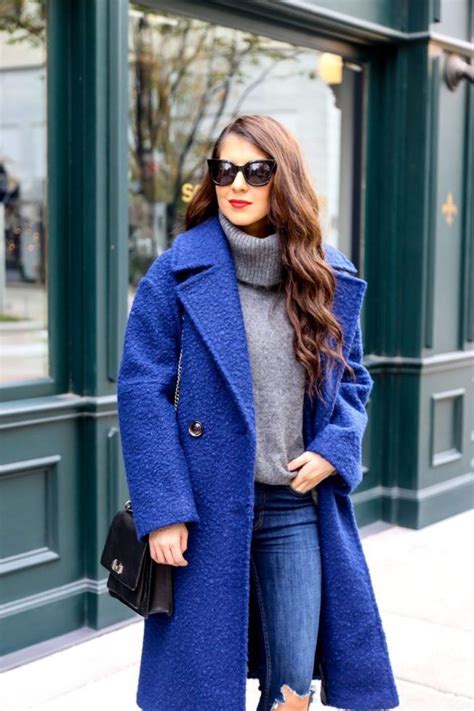 Classy Blue Winter Coat To Keep Warm Naomi Noel Style Blue Coat Outfit Blue Winter Coat