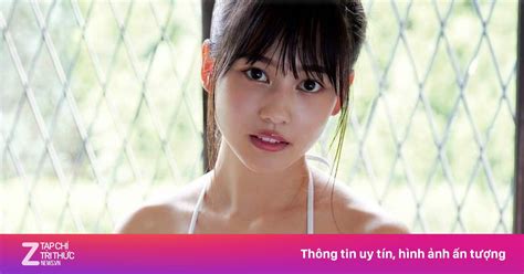 Cô gái cầm bảng vô danh thành hot girl nổi trên mạng Znews vn