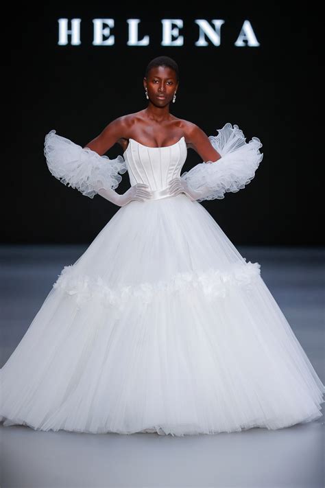 Vestidos de novia para 2025: 10 tendencias vistas en Barcelona Bridal