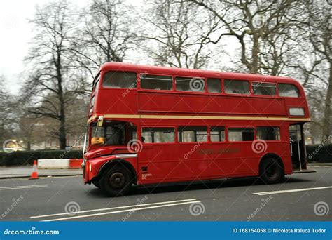 London Red Vintage Bus Tour