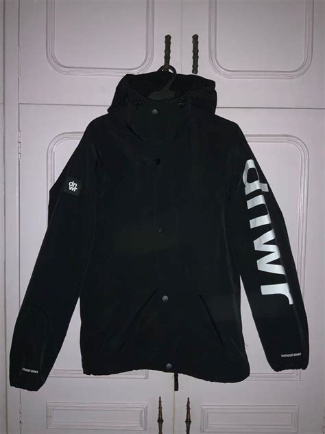 Outdoor DNWR, Men's Fashion, Tops & Sets, Sets & Coordinates on Carousell