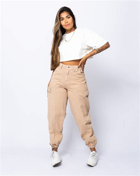 Calça Cargo Jogger Nude Ateliê Vallentina Moda Feminina