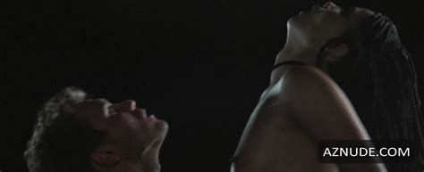 Vincent N Roxxy Nude Scenes Aznude