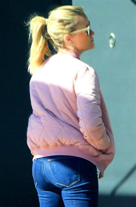 Reese Witherspoon Booty in Jeans - Beverly Hills 02/22/2018 • CelebMafia