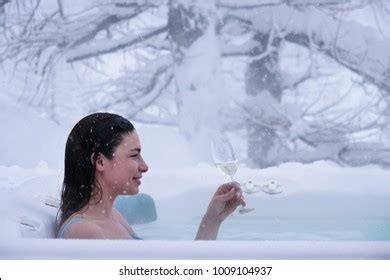 562 Hot Tub Champagne Images Stock Photos Vectors Shutterstock