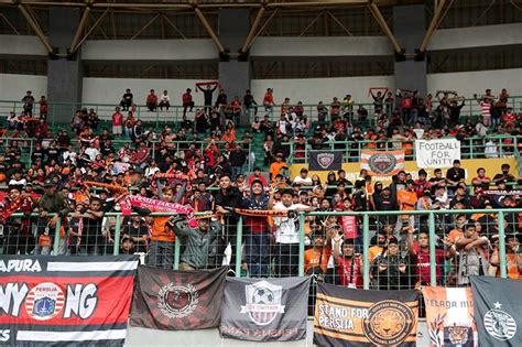 Menpora Amali Apresiasi Suporter Yang Tertib Di Laga Persija Vs Arema Fc