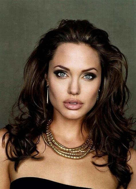 Pin By Celebrity Crushes On Celebrity Crushes Angelina Jolie Pictures