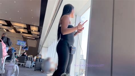 Stunning Latina Milf Waiting In Airport Oc Spandex Leggings Yoga Pants Forum