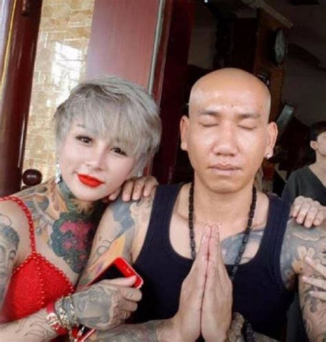 Chân dung hot girl xăm trổ Đào Chile khiến vợ chồng Phú Lê vướng lao lý