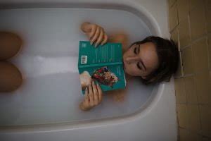 Can T Exercise Taking A Hot Bath Improves Inflammation And Metabolism Neuroscience News