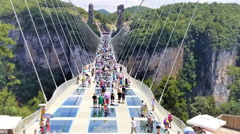 Zhangjiajie, The Glass Bridge Day 3 - YouTube