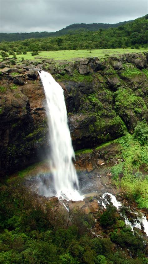 Madhe Ghat Waterfall Pune Maharashtra India Windows Spotlight Images