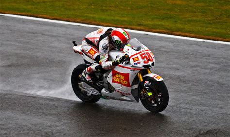 Marco Simoncelli Omaggio Ad Un Pilota Che Non Ha Smesso Mai Di Correre