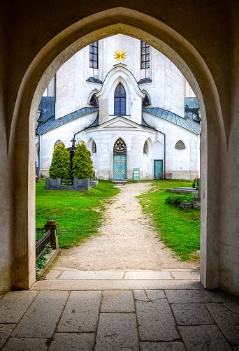 Pintu Masuk Ke Gereja St John Nepomuk Republik Ceko Foto Stok Unduh