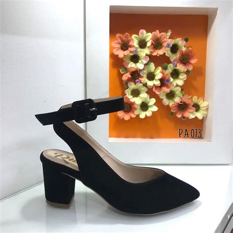 Venta Tacones Bajitos Negros En Stock