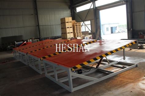 Container Pentalift Loading Dock Leveler 6 Ton 8 Ton 10 Ton 12 Ton