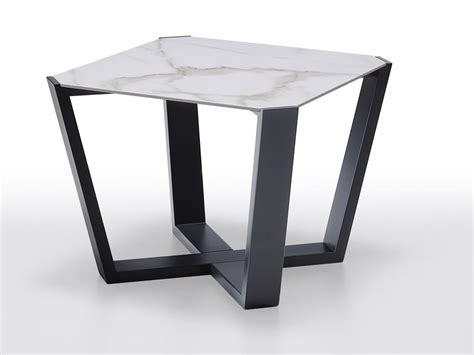 SHAPE | Square coffee table By Natisa