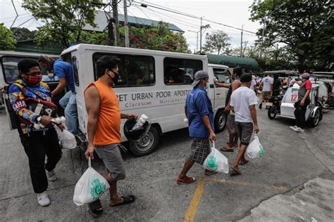 Radio Veritas Asia Connects Chinese Catholics To Manilas Poor Amid