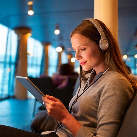 Walking into Ste 900 reveals a secret high tech lounge area 21