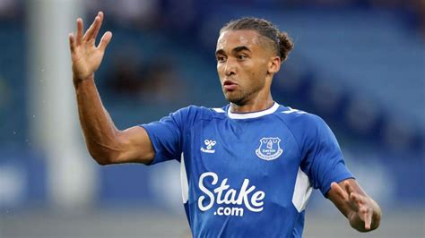 Everton striker Dominic Calvert-Lewin set to finally return against Manchester United