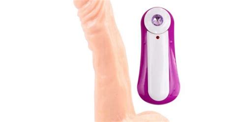 Buy Chisa James Deen Vibrating Dildo Flesh Online Shop