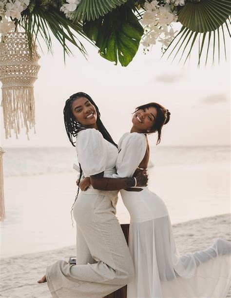 Not Cias Em Praia Do Caribe Ludmilla E Brunna Gon Alves Se Casam