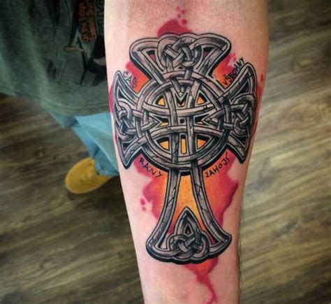 100+ Celtic Cross Tattoo Designs Pictures with Meanings (2024)