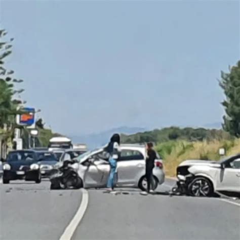 Grave incidente a Locri sulla SS 106 Tre feriti uno è grave