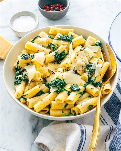 Creamy Spinach Pasta – A Couple Cooks