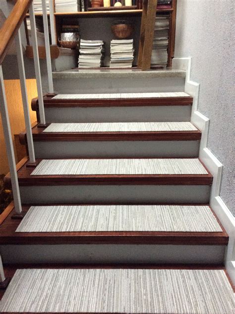 flor tiles add  stylish touch   stairs flor tiles  stairs
