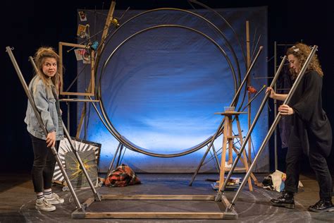 Falling - Theatre Alibi