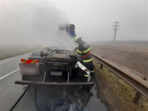 Turda Pompierii au salvat un camion care a fost cuprins de flăcări