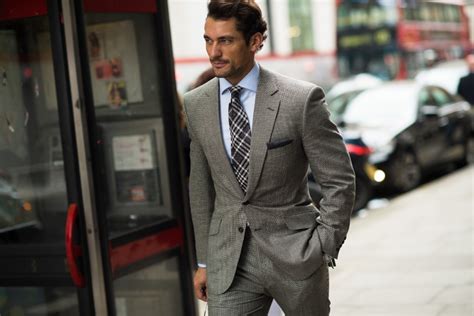 Arriba 95+ imagen grey suit men's outfit - Abzlocal.mx