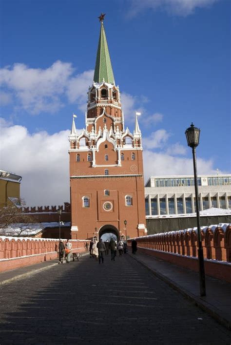 Dreiheits Turm Von Moskau Der Kreml Russland Redaktionelles Bild