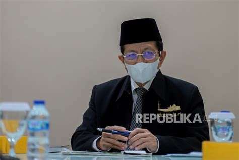 Imam Besar Istiqlal Muhasabah Untuk Berdoa Agar Covid Hiilang