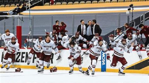 Umass Men S Hockey Team Captures First National Championship In Program History Article Bardown