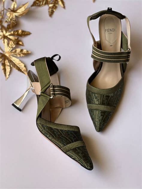 Pin By Anemarie Deutrich On Verde Oliva Women Shoes Heels Shoes