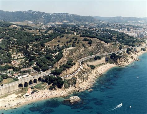 Playa De La Roca Grossa Sant Pol De Mar Lasprovincias Es