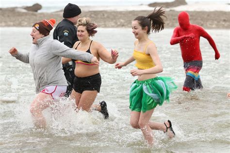 ‘freezin For A Reason Polar Plunge Set At Gateway Plaza